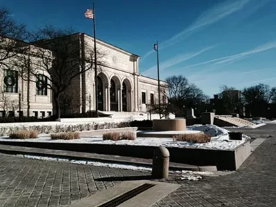 Image: DIA to offer free bus rides to and from museum