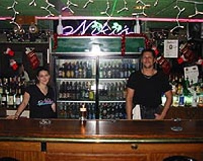 Niki's Bar & Grill
