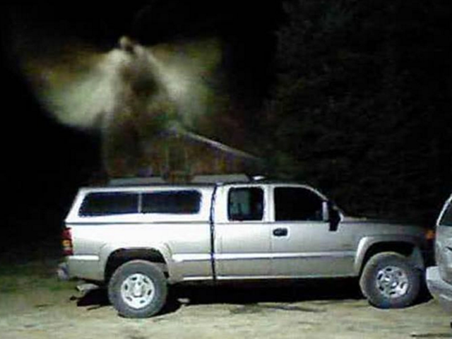 Michigan minister believes he has captured image of angel over his truck