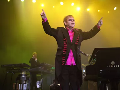 Image: Elton John invites Greta Van Fleet to perform in L.A.