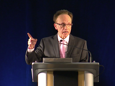 Warren Mayor Jim Fouts