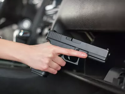 Image: Gun owners want the right to leave their firearms in unlocked cars in Eastpointe