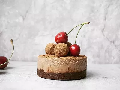 Image: A new all-vegan cheese and dessert bar is now open in Birmingham