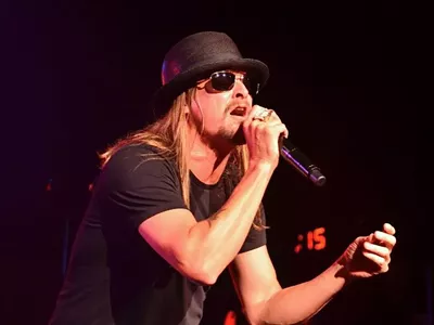 Image: Kid Rock gives private patriotic show during RNC