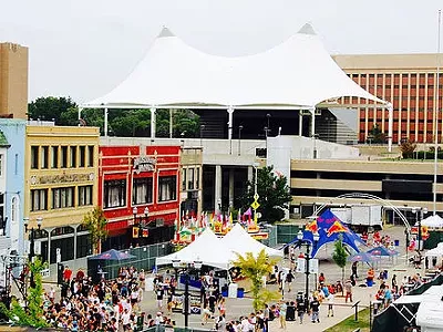 Image: Groove and grub this weekend at Piggyback BBQ Fest in Pontiac