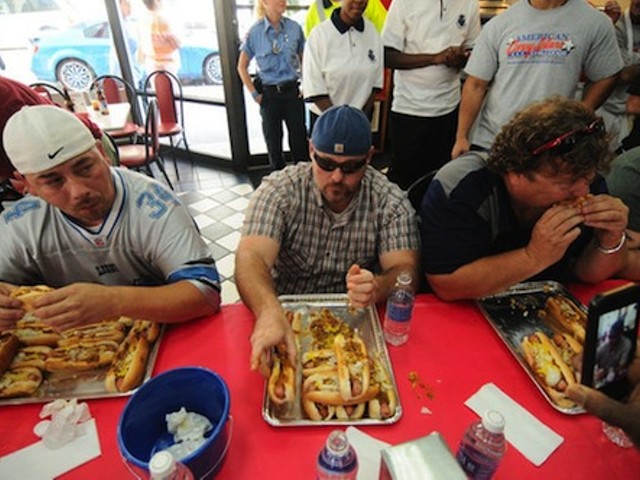 There still time to register for Detroit's coney dog-eating contest