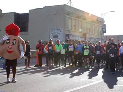 Image: Annual 5k 'PaczKi Run' returns to Hamtramck