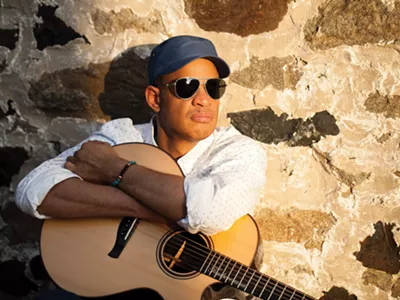 Image: Don't miss 'Bad Ass and Blind' guitarist Raul Midon at Jazz Cafe Friday, April 14