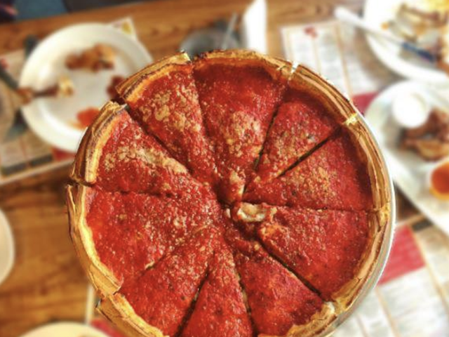 Giordano's Chicago-style pizzeria is now open in downtown Detroit