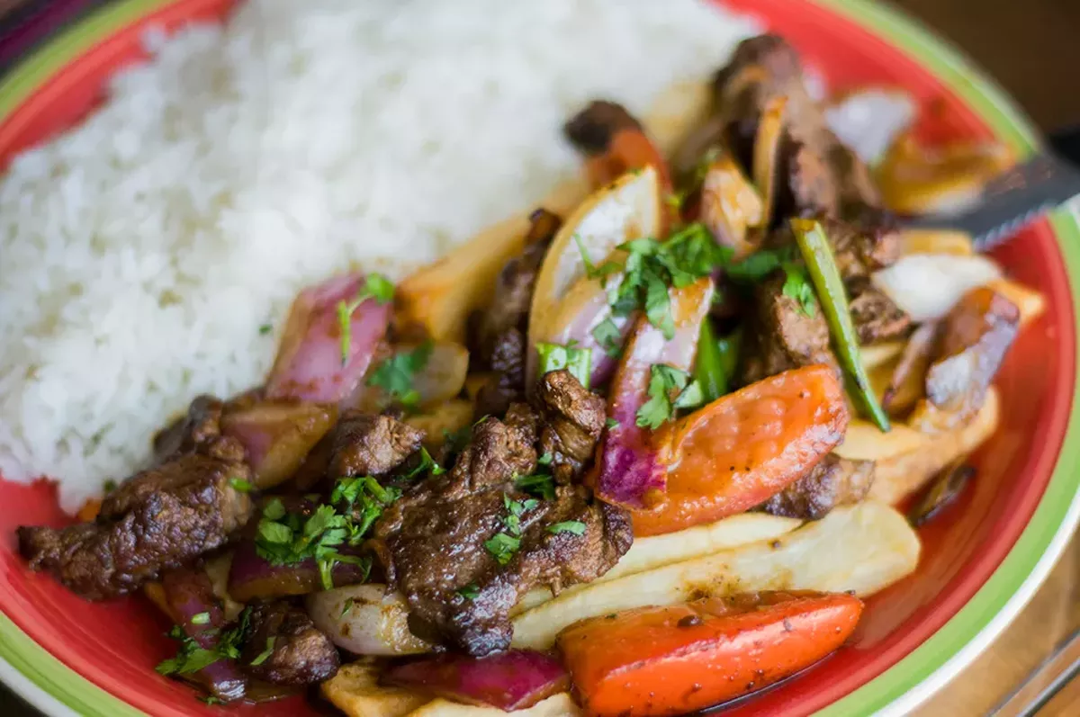 Image: Lomo saltado.