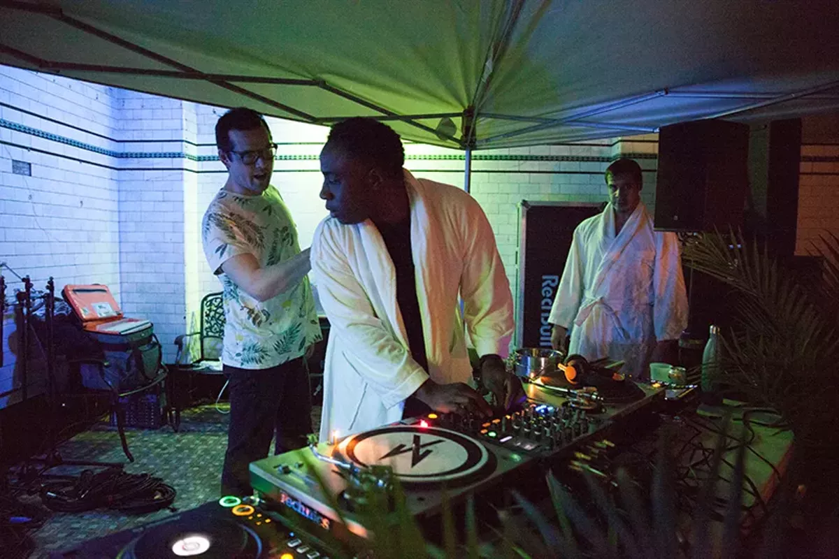 Image: How Detroit's Schvitz bathhouse is using electronic music to heal