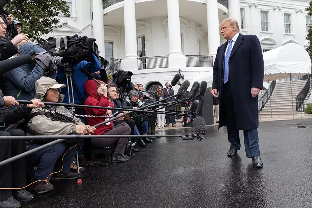 Image: If we weren't numb to Trump's corruption, the calls for impeachment would be deafening