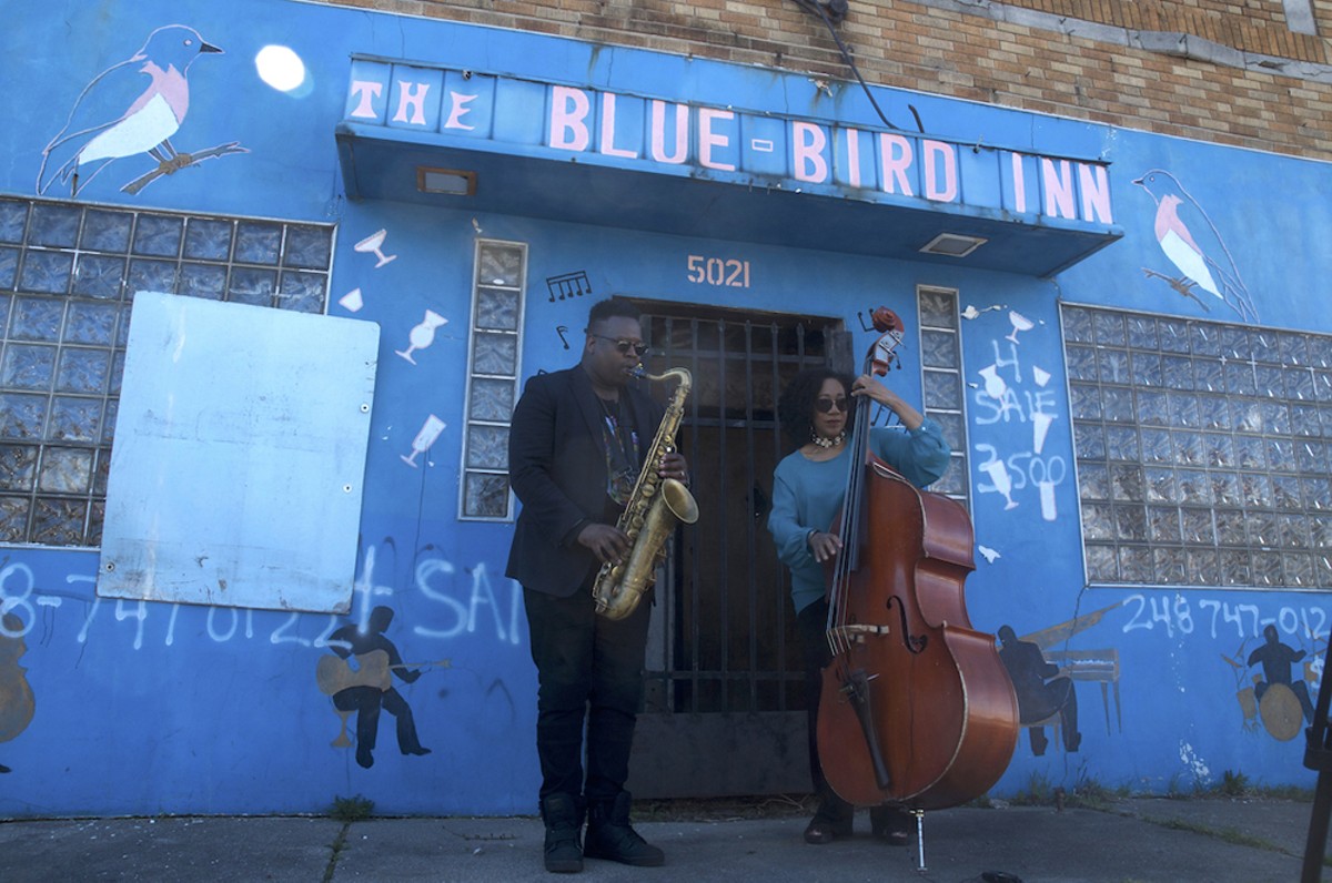 De’Sean Jones and Marion Hayden performing outside of the historic Blue Bird Inn on April 24.
