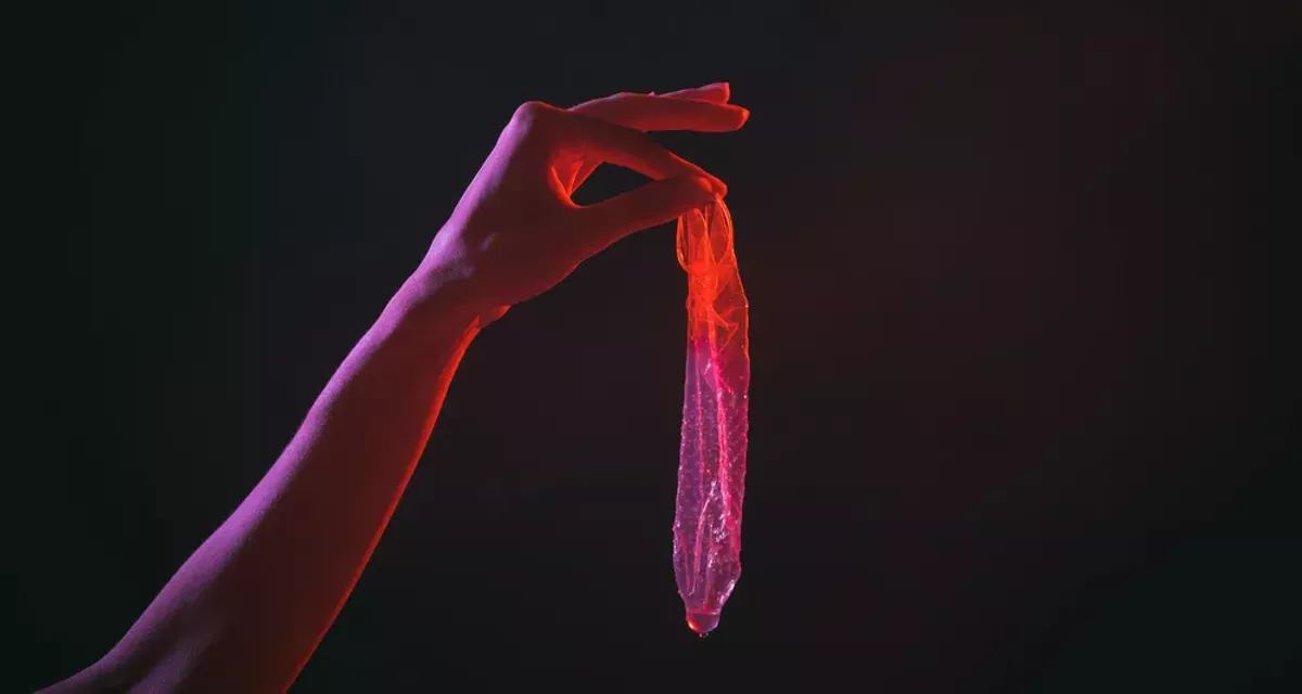 Image: Should I forgive my boyfriend for secretly taking his condom off during sex?