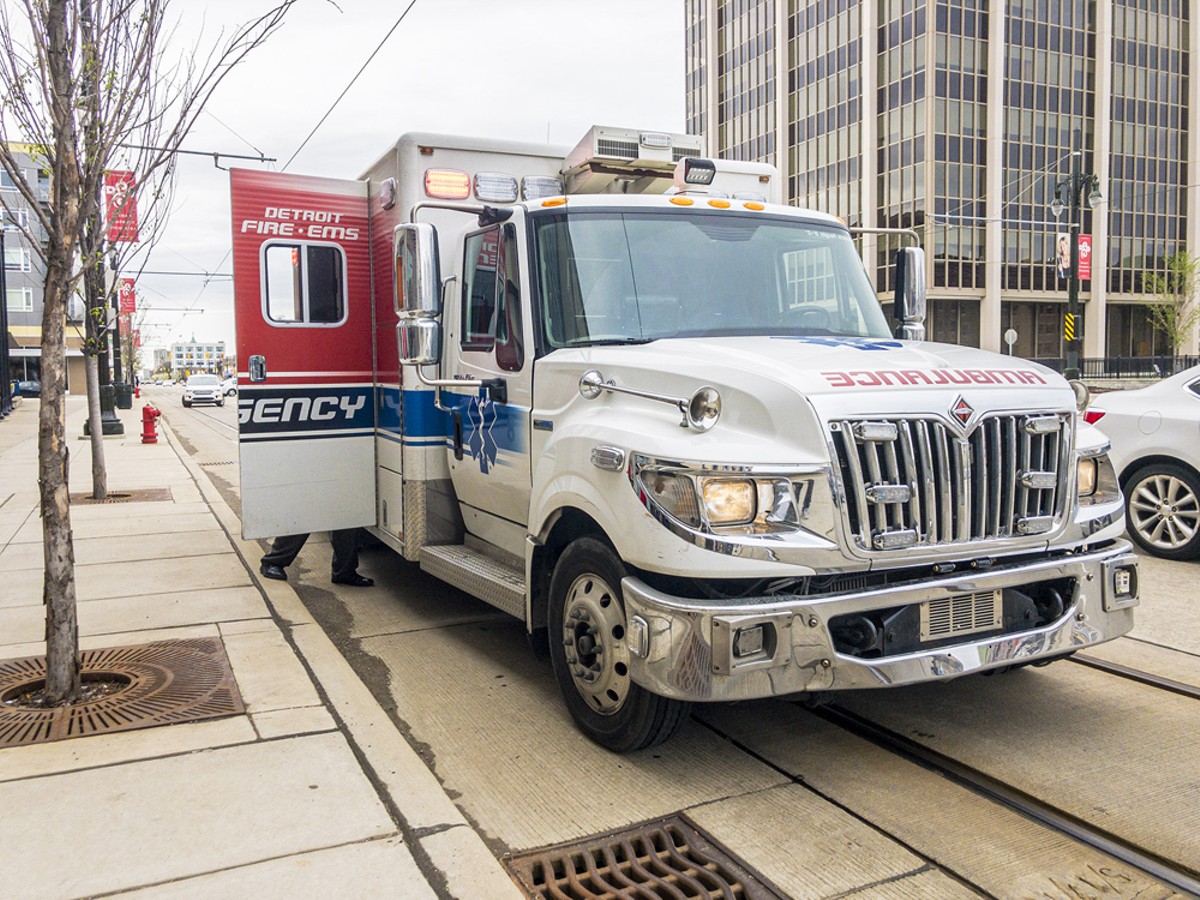 Stolen stop signs deemed main cause of ambulance crash on Detroit's west  side