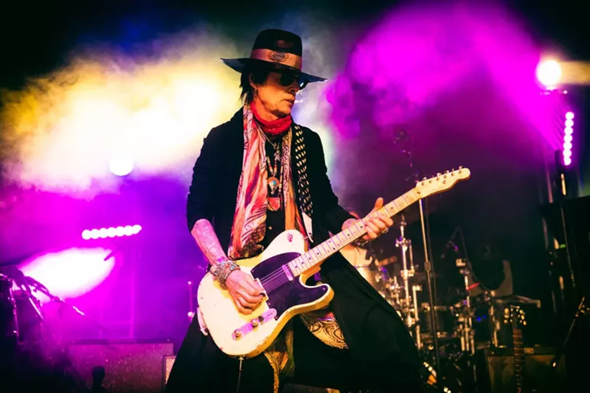 Image: Earl Slick