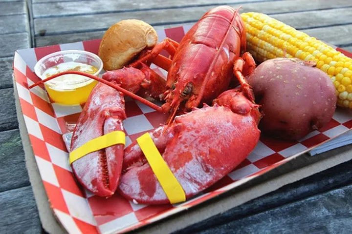 facebok_lobster.webp