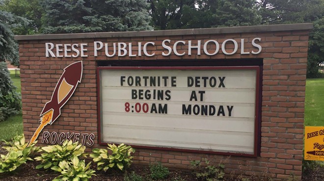 Michigan school sign calls for 'Fortnite' detox