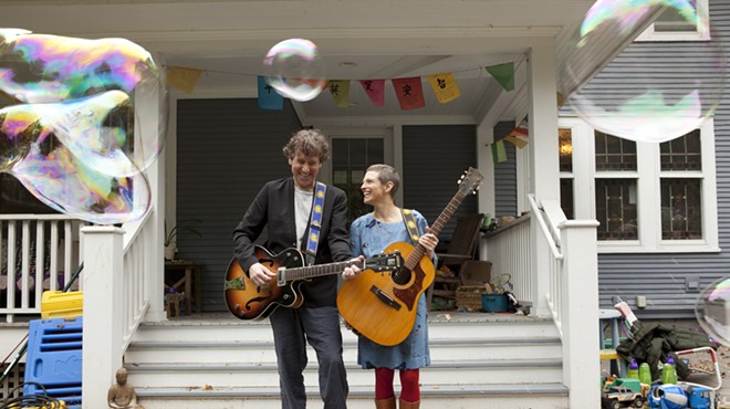 Folk duo the Weepies come out of hiding to celebrate anniversary at Magic Bag