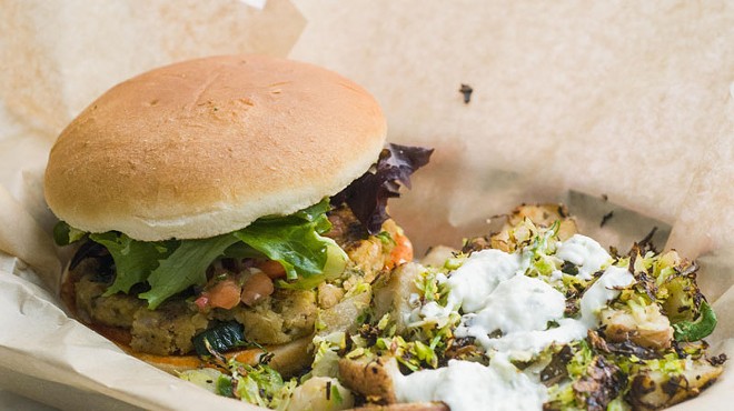Review: Dearbon's Unburger serves up all-vegan anti-burgers