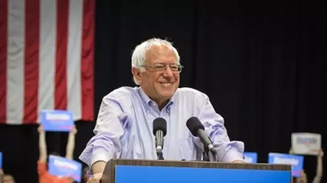 Image: Debating Bernie Sanders in Huntington Woods