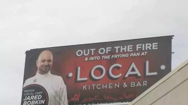 Image: Signage: Detroit Hells Kitchen contestant gets some BIG support on Woodward Avenue