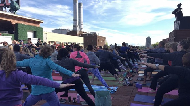 Detroit Yoga Lab hosts rooftop yoga (for a good cause!)
