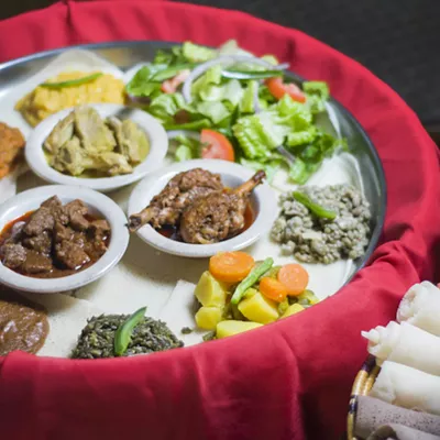 An Ethiopian feast at the Blue Nile.