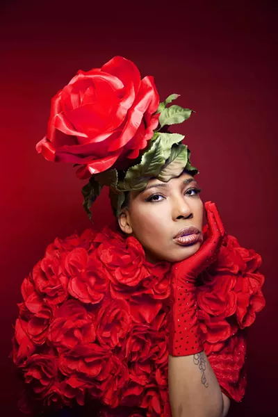 Macy Gray.