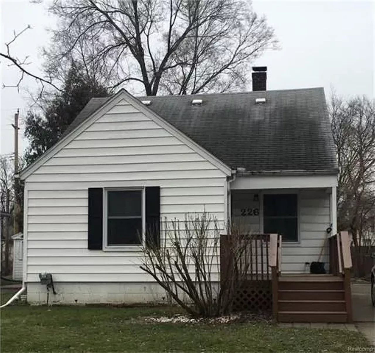 226 Jewell St, Ferndale $125,000 3 beds, 1 bath, 1,001 sq ft, 5,227 sq ft lot This jewel on Jewell St. is fantastic and a perfect home for a young professional. 