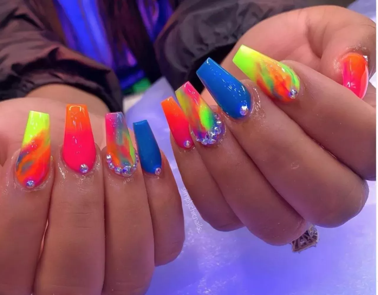 Simply Chic Nails @simplychicnails_ 11 mile & Ryan in Warren Pricilla offers acrylic sets and starts at medium-long length. Most of her beautiful work on her Instagram comes from clients allowing her to do &#147;whatever.&#148; Photo via Simply Chic Nails / Instagram 