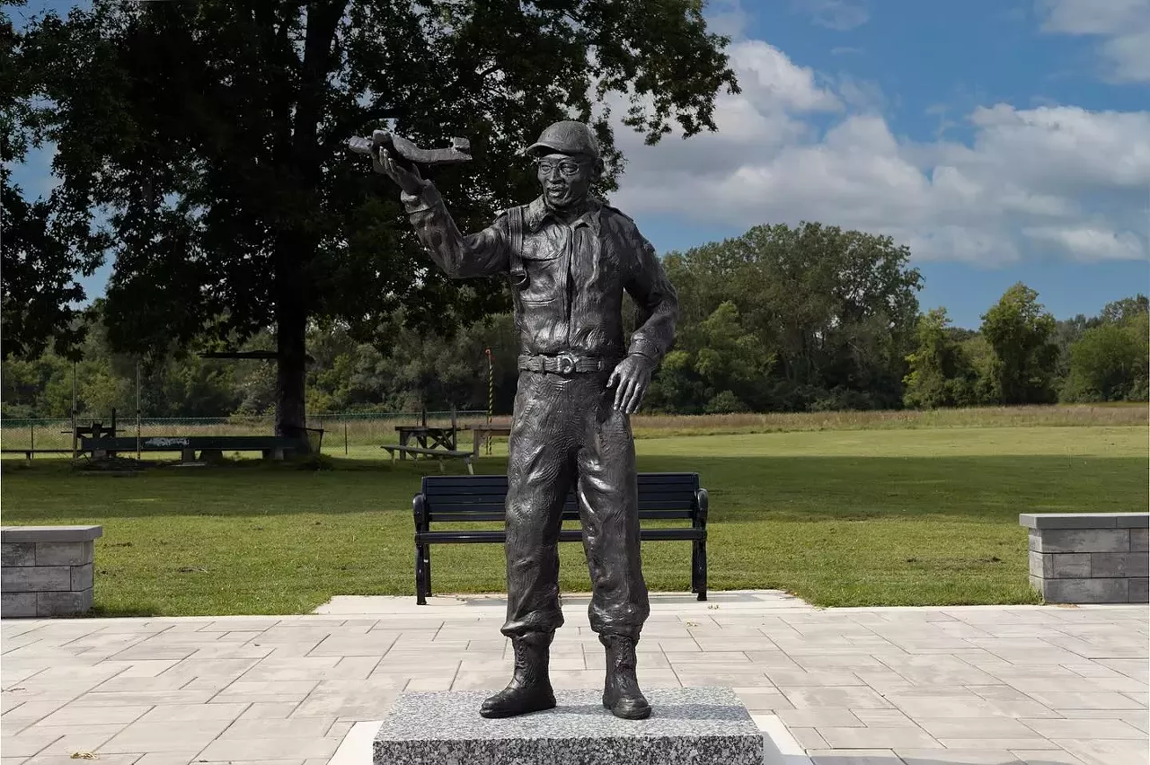 Tuskegee Airman Lt. Col. Alexander Jefferson Rouge Park, Detroit This life-size, bronze statue was erected in 2024 to honor Lt. Col. Alexander Jefferson, a WWII veteran, German prisoner of war, and beloved Detroit teacher who flew model airplanes at Rouge Park as a young boy. Jefferson was a member of the Tuskegee Airmen, a group of African American military pilots and airmen who served in World War II, and died at 100 in 2022. The statue was created by Detroit-based sculptor Austen Brantley.