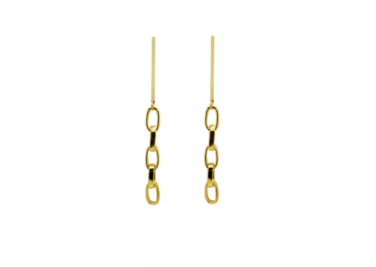 &#147;Nora&#148; Earrings, Vajz&euml;, $70 1426 Woodward Ave., Detroit; 313-818-3498; detroitisthenewblack.com Unique and elegant statement earrings with a necklace to match. Items by Vajz&euml; &#151; the Albanian word for &#147;girl&#148; &#151; are available to purchase at the new downtown D&eacute;troit is the New Black storefront. (Photo courtesy of Vajz&euml;)