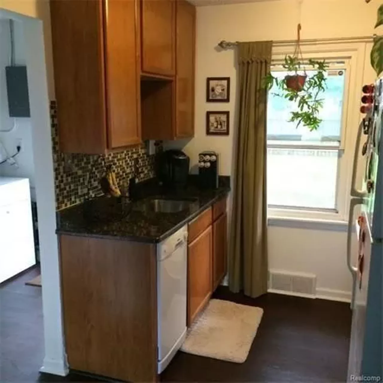 157 Kensington Ave, Ferndale