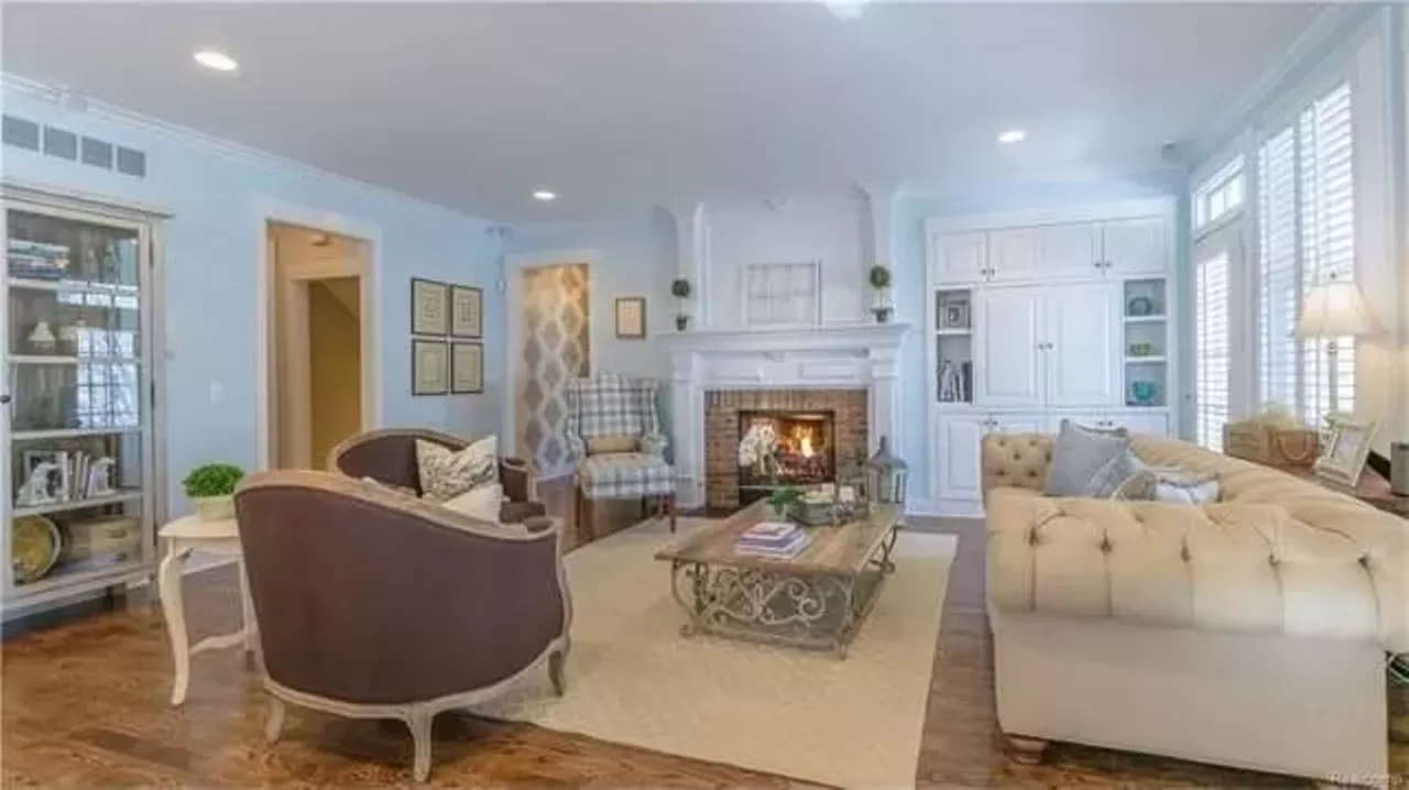 4015 Golf Ridge Dr, Bloomfield Township $1,690,000 4 beds, 4 full, 2 half baths, 7,932 sq ft Talk about an open floor plan! This Bloomfield Township mansion looks pretty new and is ready for you to hull in all your furniture. Oh, and it&#146;s on a golf course so have fun with that.