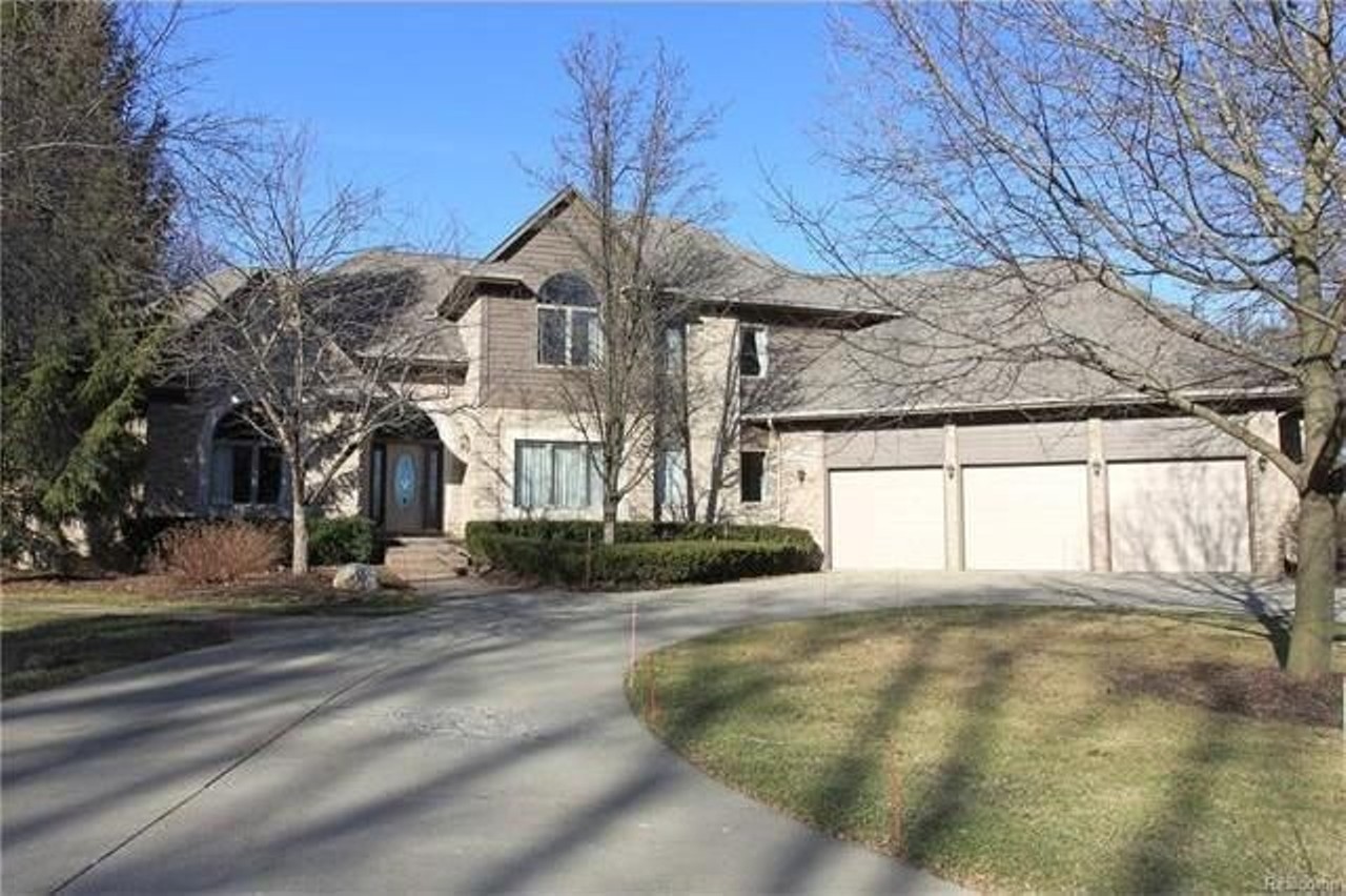 28 Balfour Dr, Bloomfield Hills
$1,049,000
4 beds, 4 full, 2 half baths, 3,946 sq ft
This Bloomfield Hills house doesn&#146;t really seem all that fancy for such &nbsp;a high price. What gives?