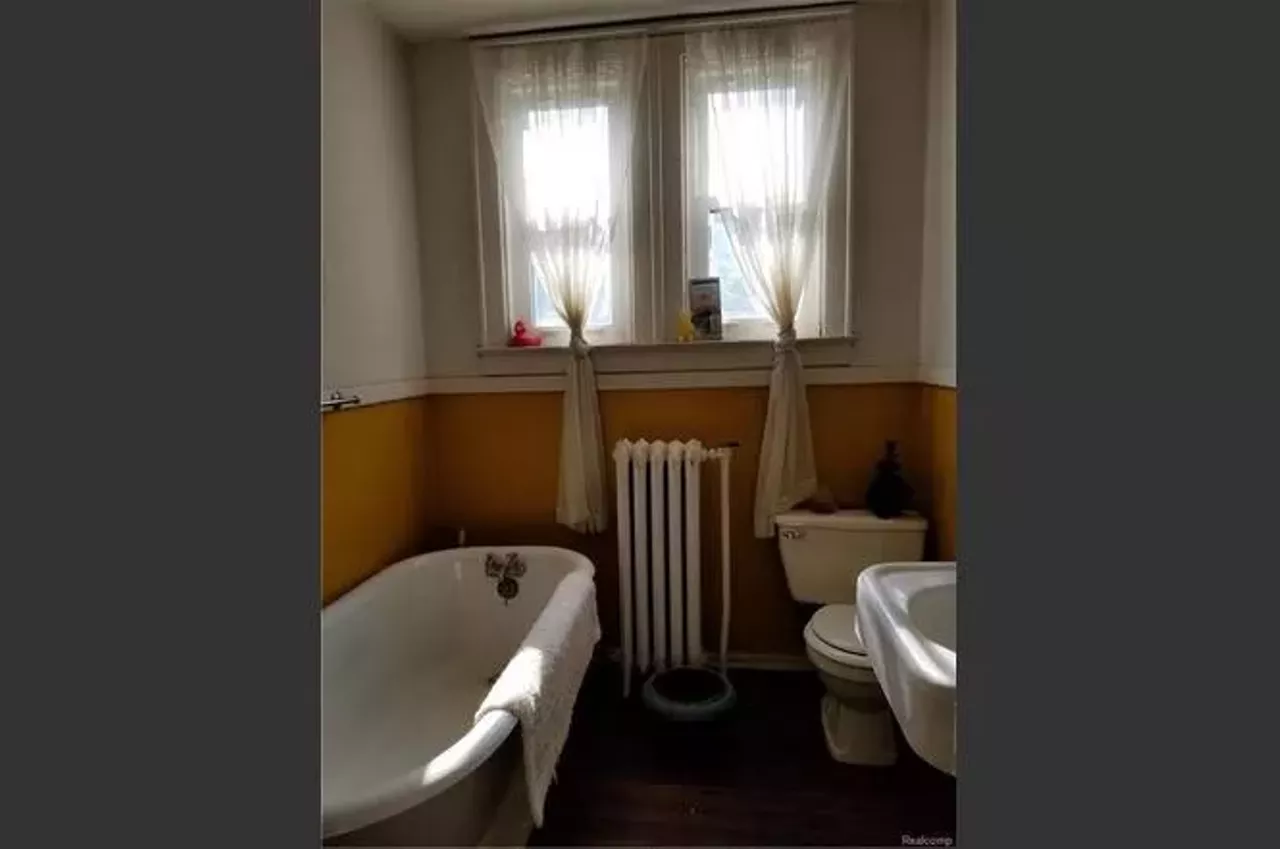 736 Chicago Blvd N. Detroit, MI 48202; $650,100 Boston-Edison Historic District, six beds, four baths, 5,100 sqft. Pictured: bathroom Photos via Angela Jackson, EXP Realty LLC-Troy