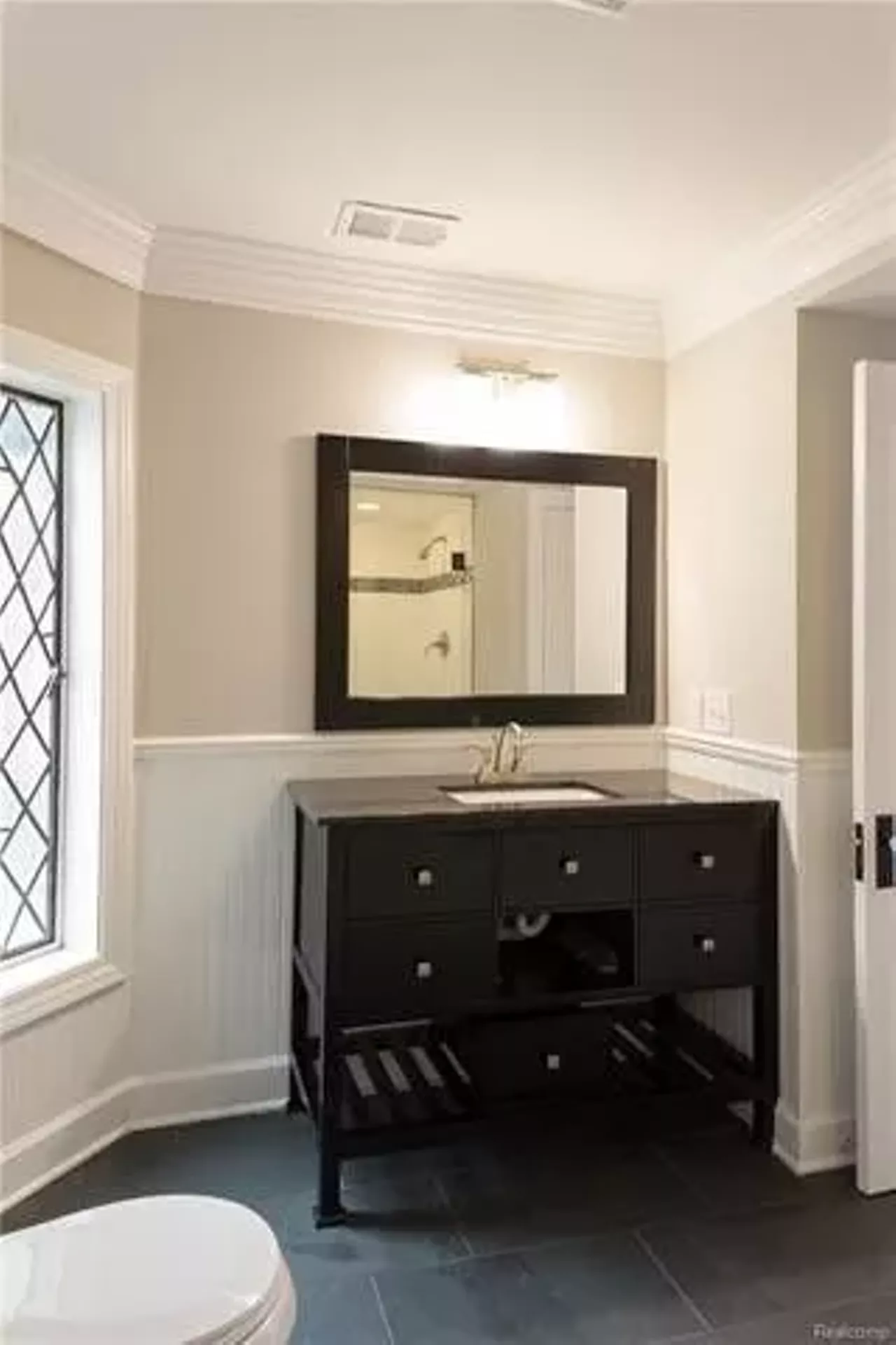3290 Sherbourne Rd, Detroit, MI 48221. $499,999 Sherwood Park, six beds, 3 baths, 5,300 sqft. Pictured: bathroom Photos via Source Realty Management Group