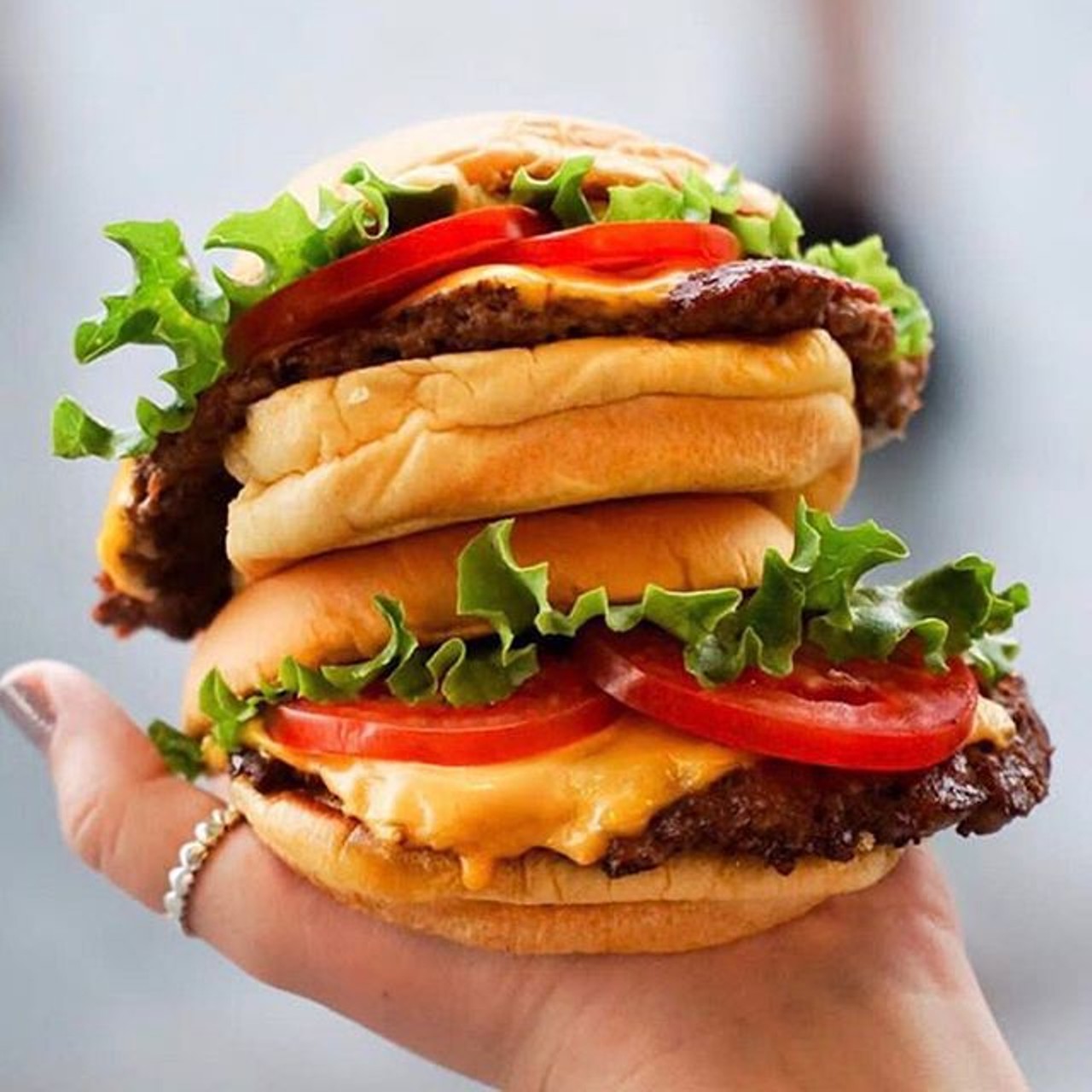 Must try:The signature ShackBurger served on a toasted bun with American cheese, lettuce, thinly sliced tomatoes and Shake Shack sauce.
Photo via Instagram user @shakeshack