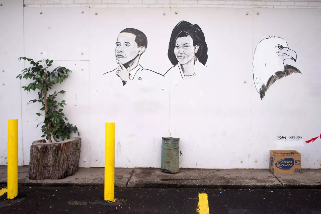 Vergara shot this mural by Sam Phillips in 2013. It graces the wall of the Fair Party Store at 6541 Gratiot Ave., Detroit. It depicts Barack and Michelle Obama protected by an eagle, another motif Vergara has found across the country.