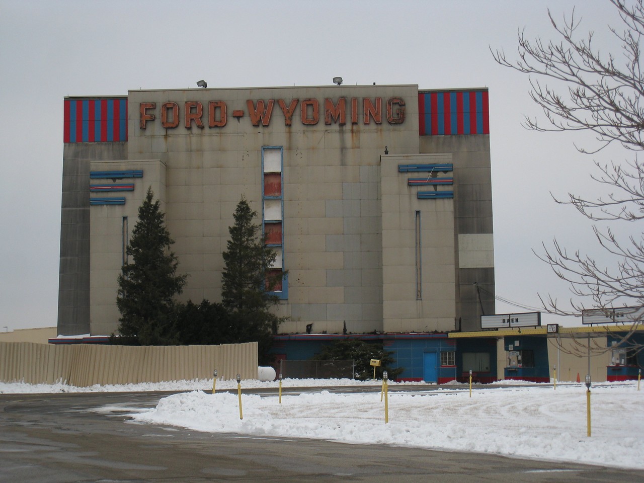 Cuddle up at a Drive-In Theatre
Ford Drive-In at 10400 Ford Rd, Dearborn
It's always a double feature at the Ford Drive-In. Check showtimes to see which two films you can catch with your main squeeze. They sell soup and pizza at concessions, but you can always bring your own snacks. Open seven days a week, the movie lot has five screens and plenty of room. It's $28.50 per car these days, but if you split the cost or make it a double date, the price is cheaper. 