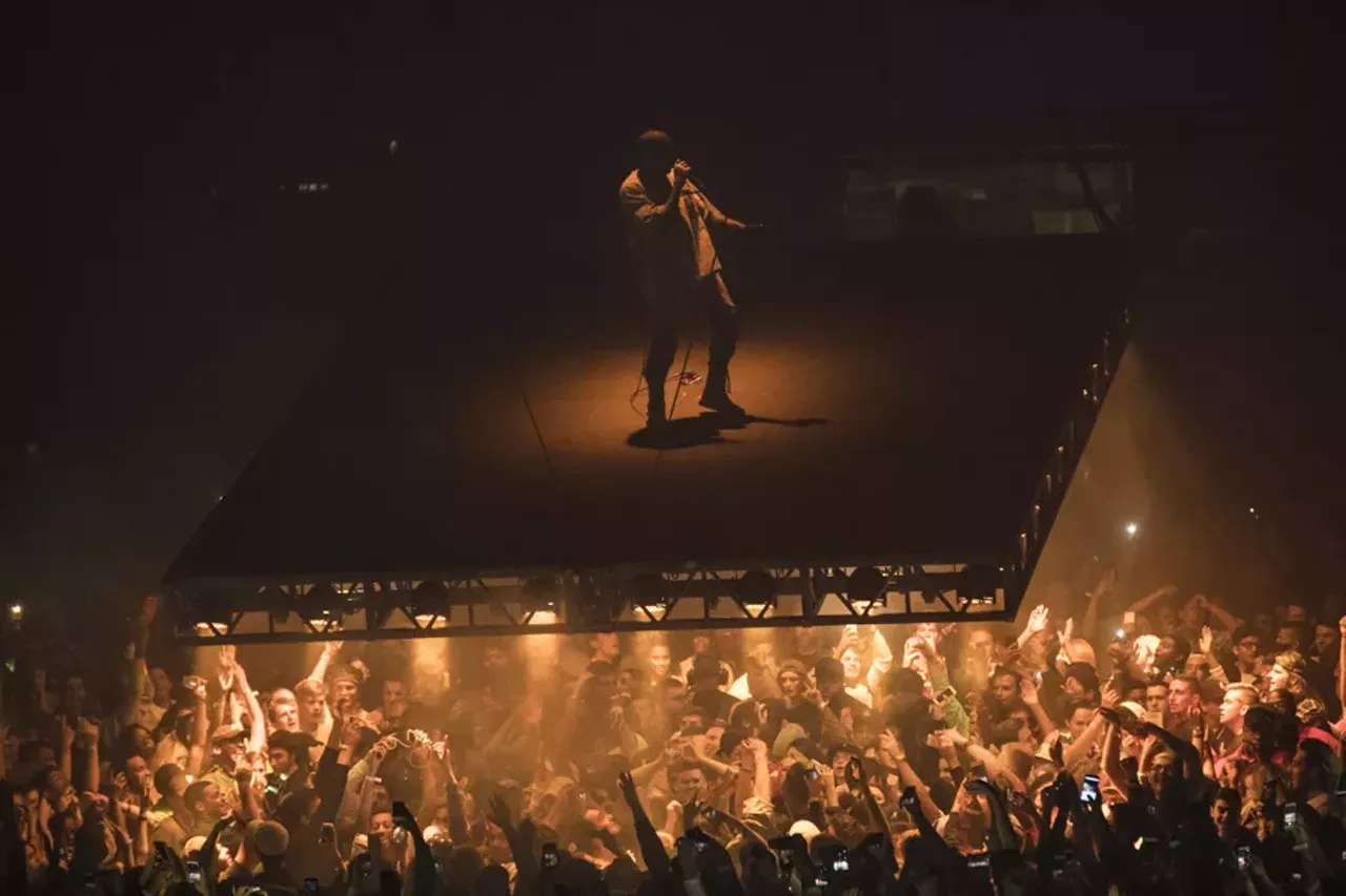 Image: 15 photos of Kanye West's spaceship @ Joe Louis Arena