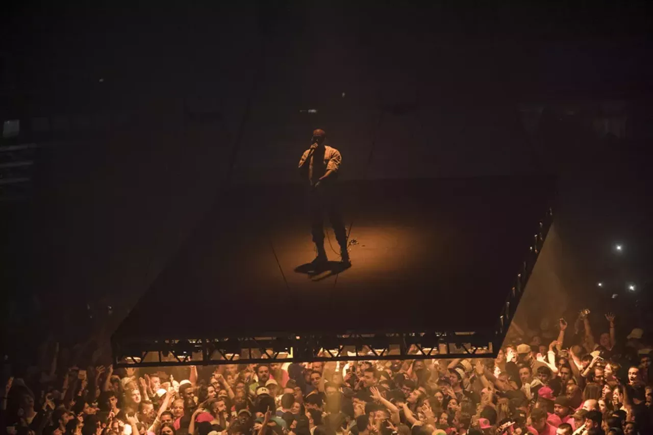 Image: 15 photos of Kanye West's spaceship @ Joe Louis Arena