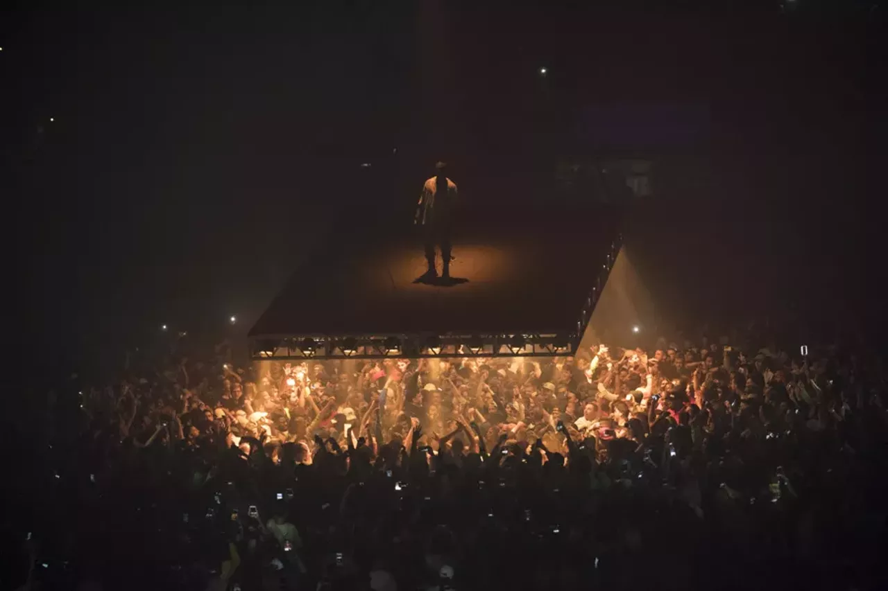 Image: 15 photos of Kanye West's spaceship @ Joe Louis Arena