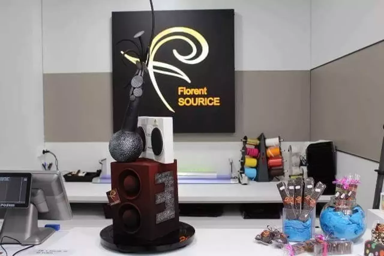 Image: 16 photos of a chocolate showpiece dedicated to Eminem