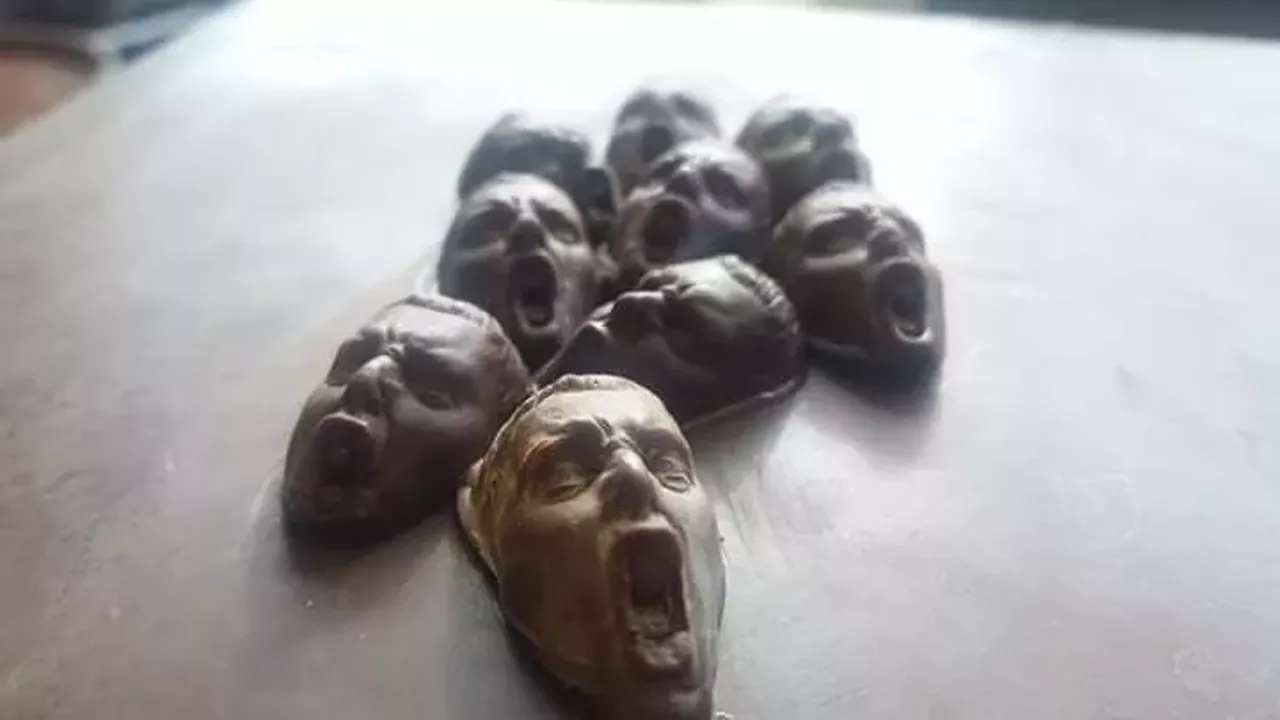 Image: 16 photos of a chocolate showpiece dedicated to Eminem