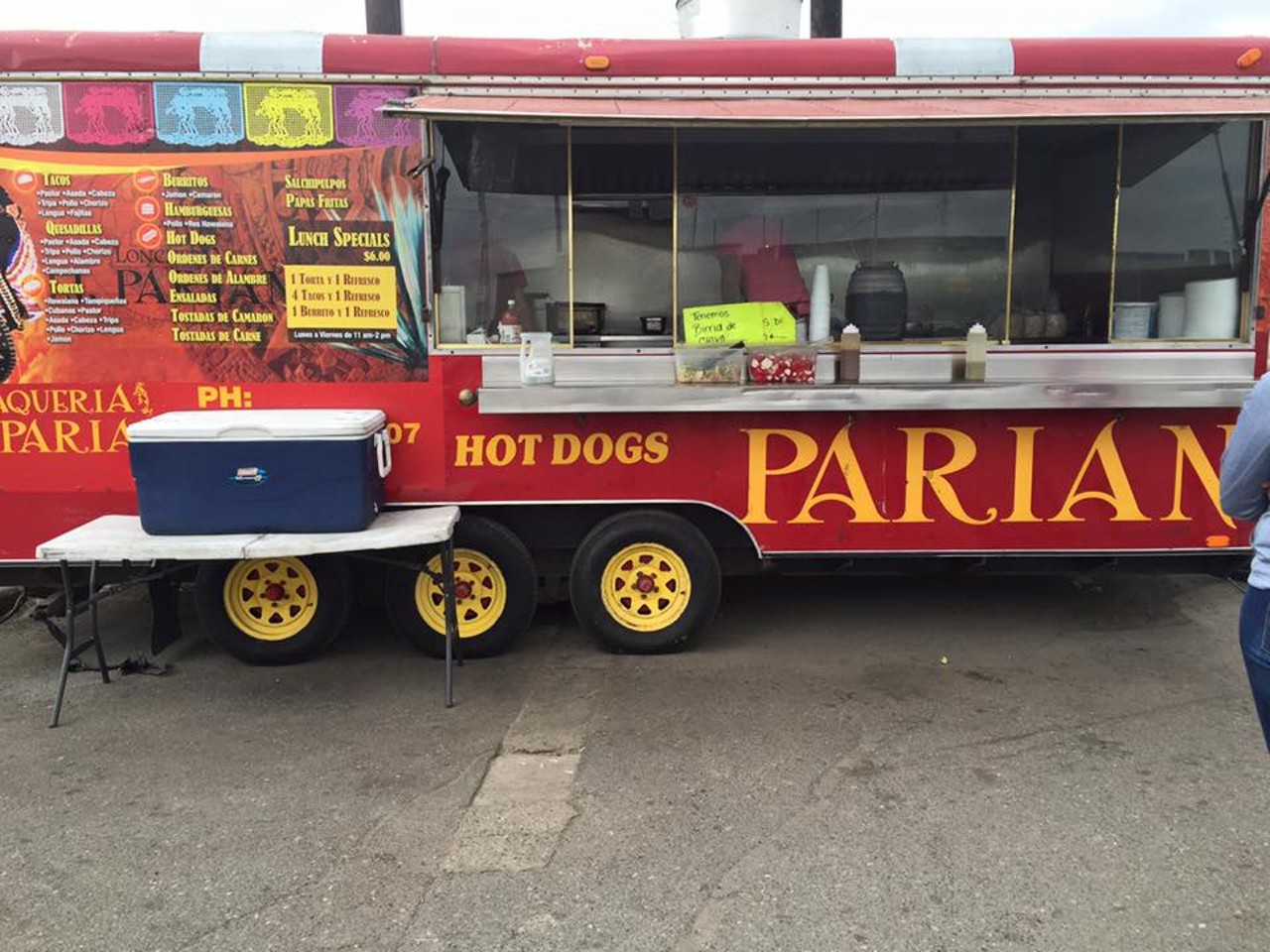 El Parian
Chorizo taco with pickled onion and jalape&ntilde;o garnish? Get your ass to this food truck now! (Photo via Facebook user Reggie Williams)