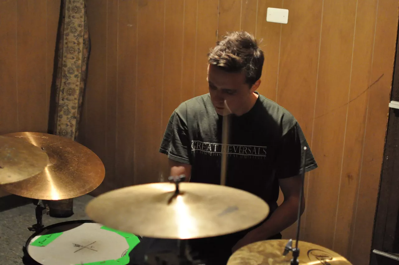 Image: 18 Pics of Left Of The Dial and more playing the Yonka House in Detroit