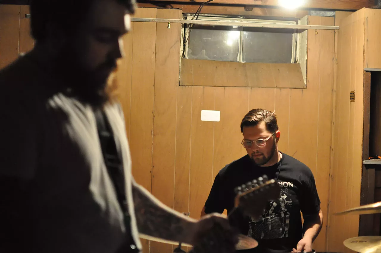 Image: 18 Pics of Left Of The Dial and more playing the Yonka House in Detroit