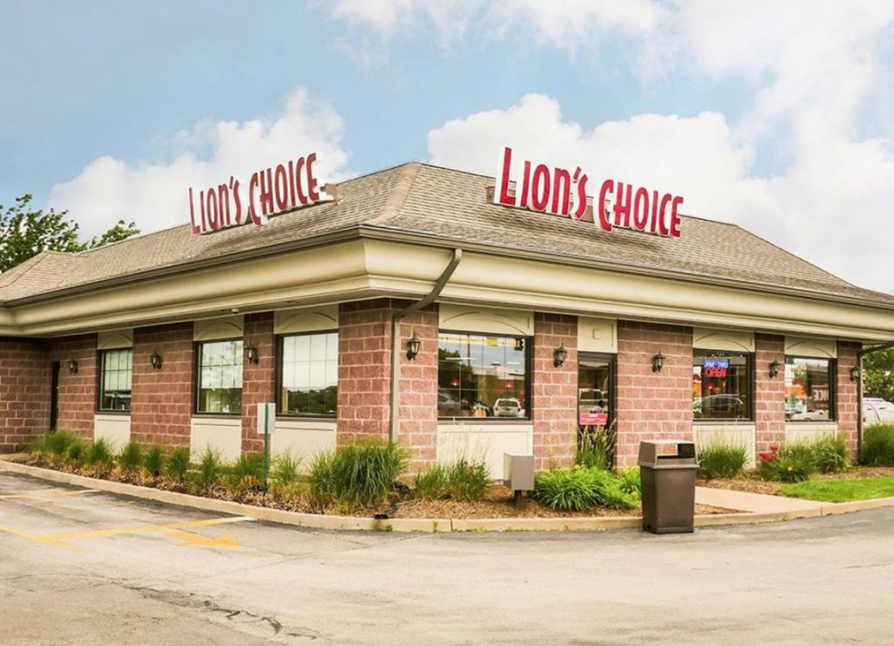 Lion's Choice
Doesn't the name sound like a perfect fit for Ford Field? Their menu is made up of sandwiches filled with top-round roast beef that's slow-roasted daily and sliced thin. Sure, we have Arby&#146;s, but Lion's Choice has a nice ring to it.
Photo via Facebook user @Lion'sChoice